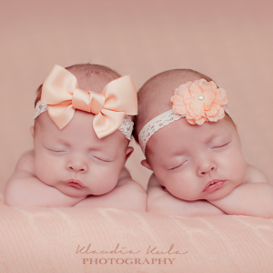 Peach flower with pearl on a lace band